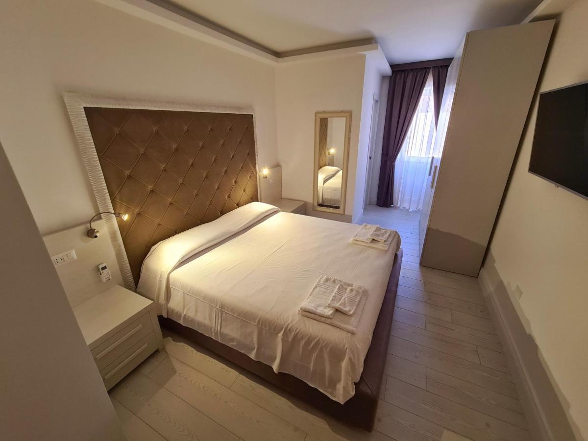 Isola Nel Parco Villas & Rooms 라마달레나 외부 사진