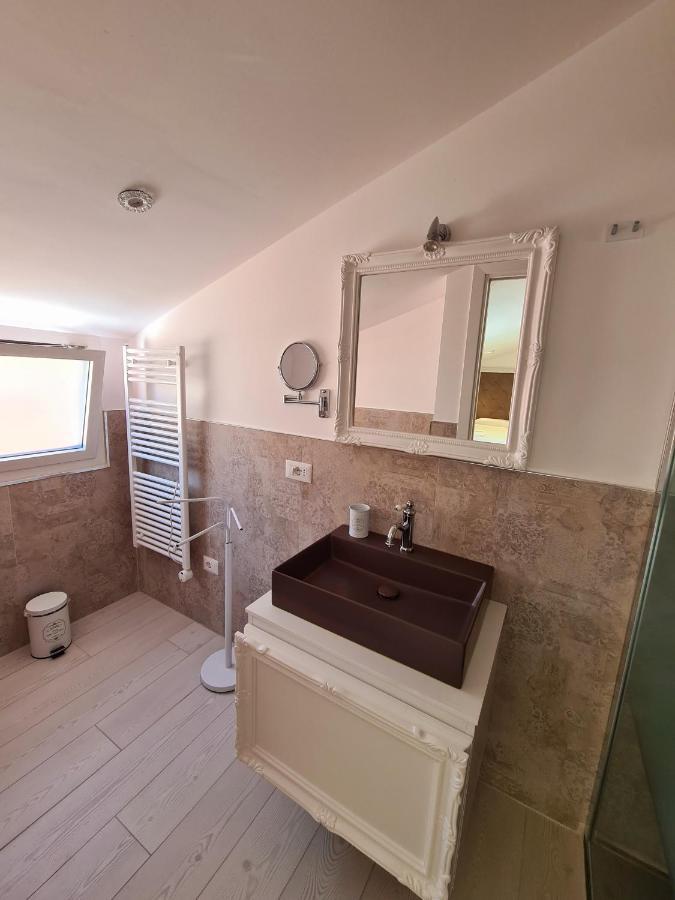 Isola Nel Parco Villas & Rooms 라마달레나 외부 사진
